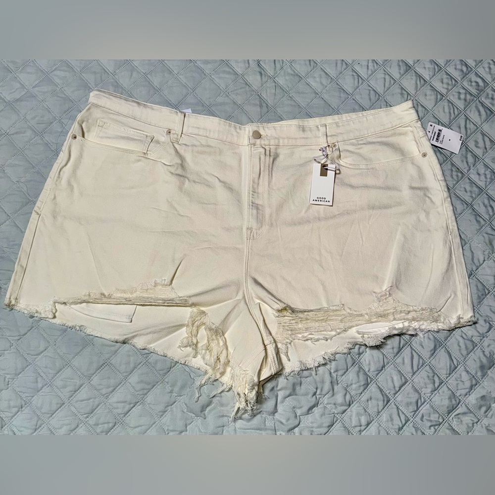 Good American Good '90s Denim Shorts (Plus Size)